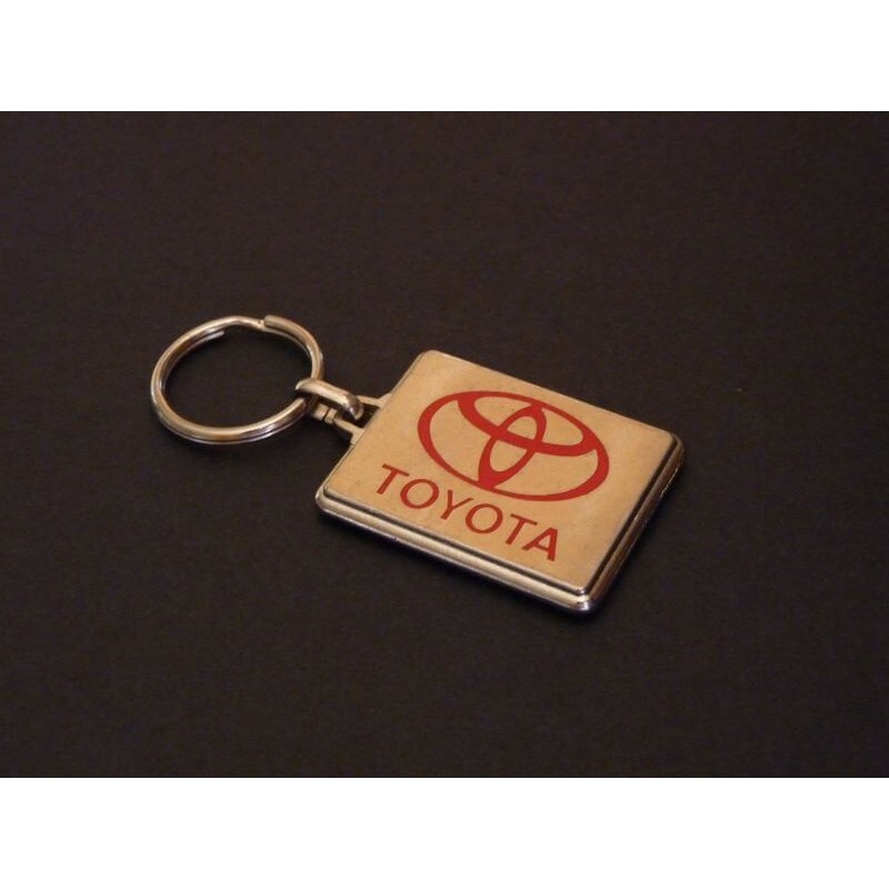 Porte-clés émaillé Toyota Land Cruiser, Rav4, HiAce, Auris, Prius, Yaris